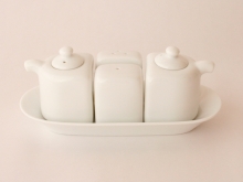 丸カスター 汁差し、ソルト、ペッパー、トレー